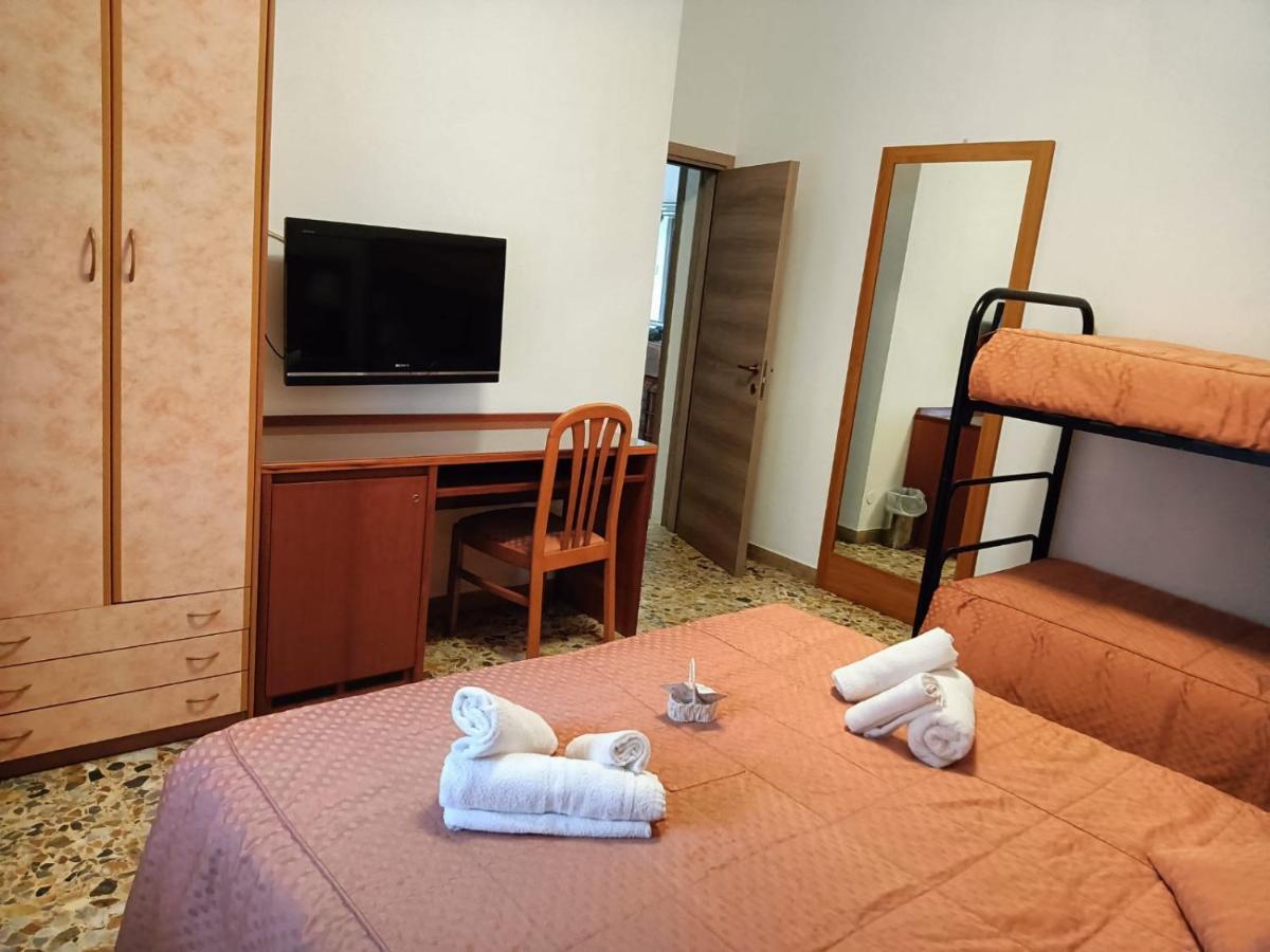 Domus Cesena Ξενοδοχείο Εξωτερικό φωτογραφία