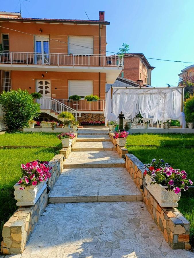 Domus Cesena Ξενοδοχείο Εξωτερικό φωτογραφία