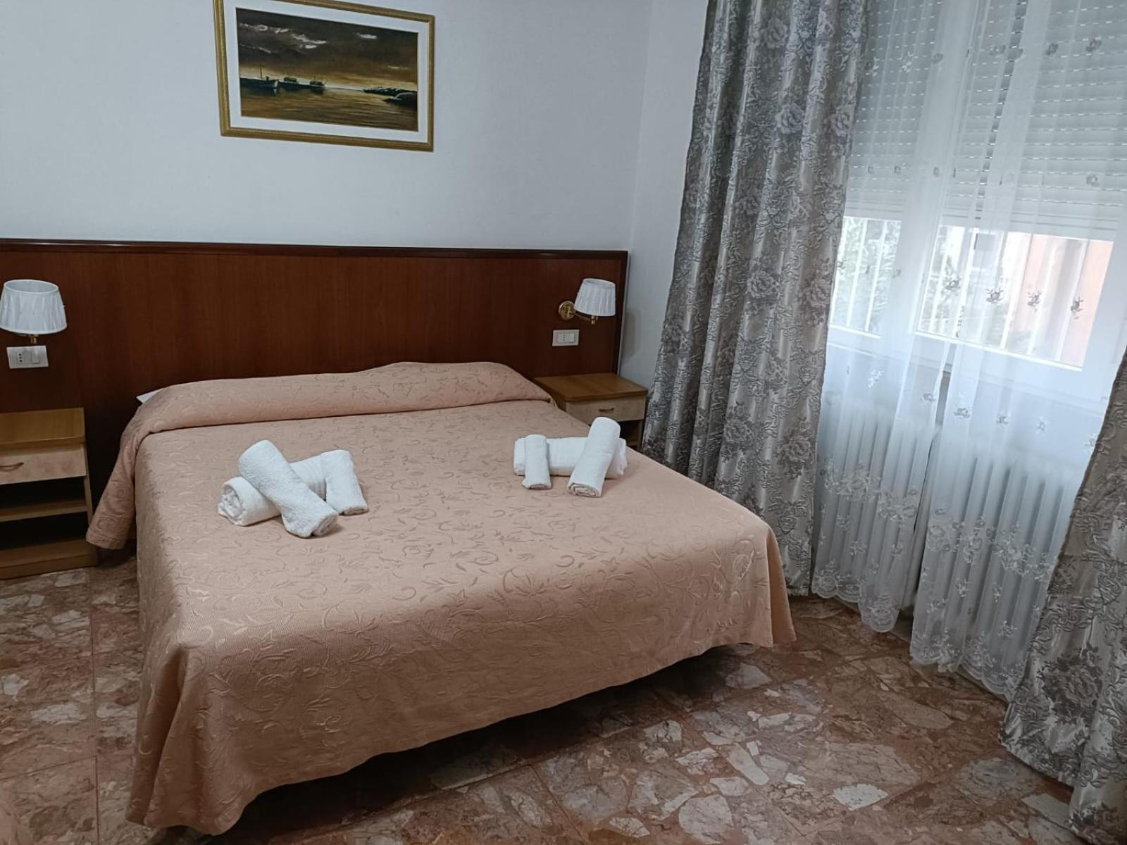Domus Cesena Ξενοδοχείο Εξωτερικό φωτογραφία