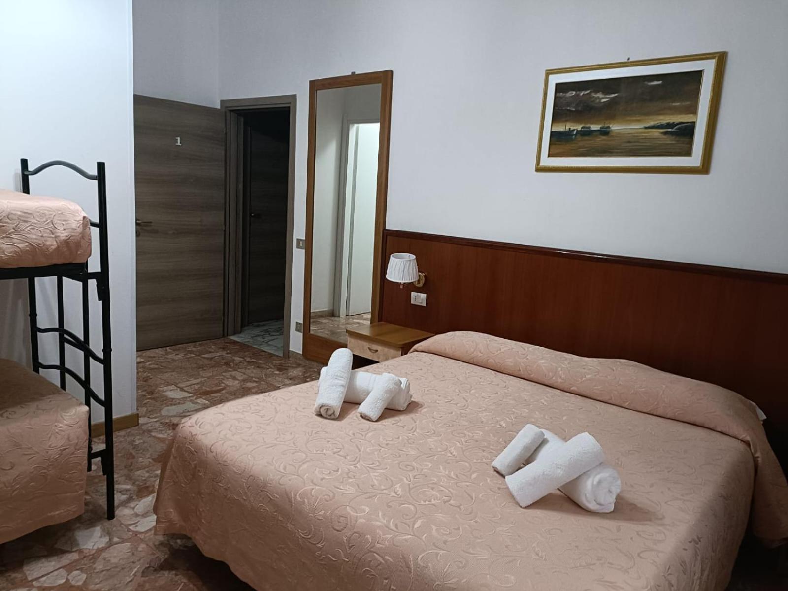 Domus Cesena Ξενοδοχείο Εξωτερικό φωτογραφία