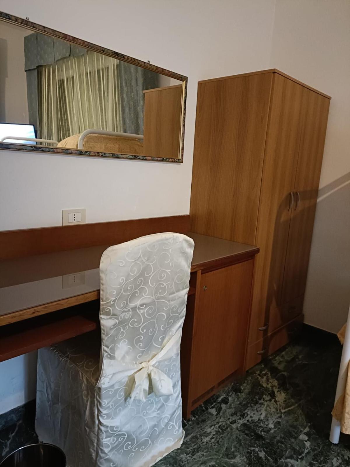 Domus Cesena Ξενοδοχείο Εξωτερικό φωτογραφία